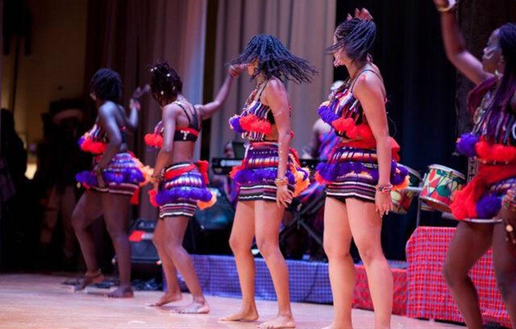 African dancers
